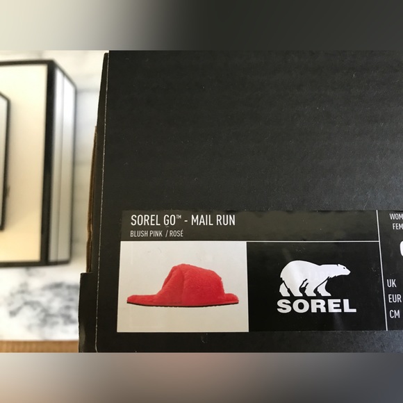 Sorel Neon Pink Fuzzy Mail Run Slippers Machine Washable Size 8 GUC/EUC With Box - Picture 3 of 15